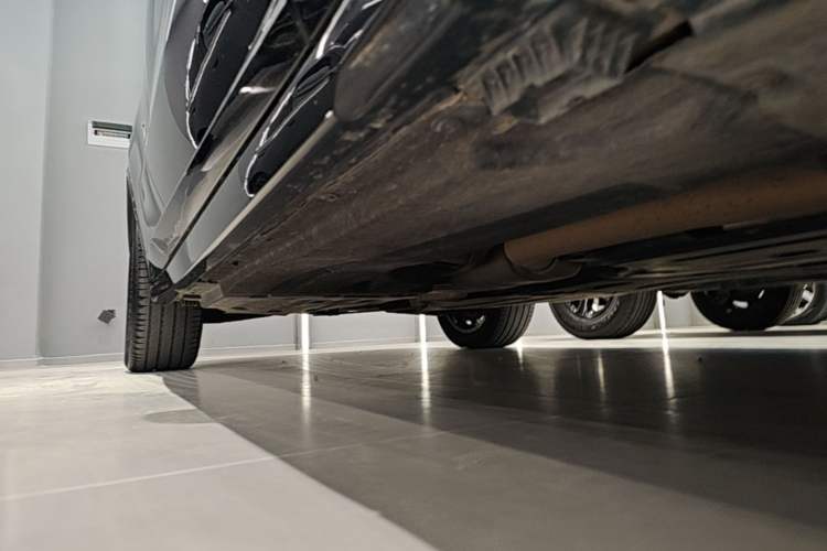 Used BMW X4 2022 xDrive 25i M Sport Package Right Side Sill