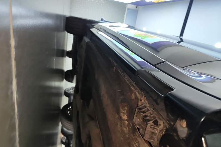 Used BMW X4 2022 xDrive 25i M Sport Package Right Side Sill