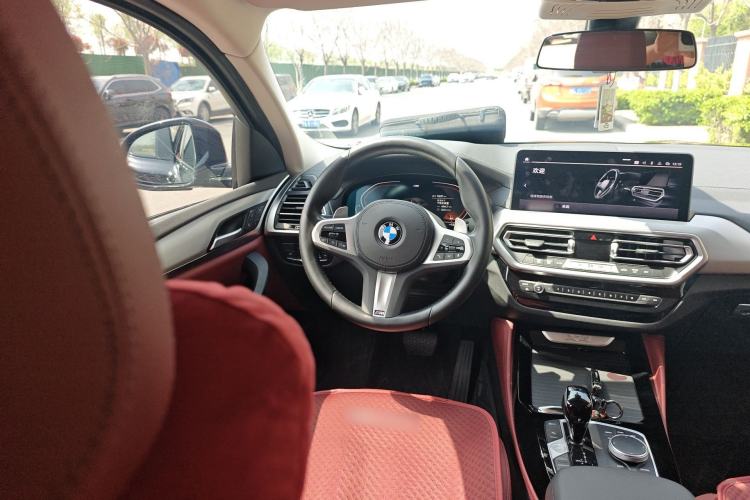 Used BMW X4 2022 xDrive 25i M Sport Package Steering Wheel
