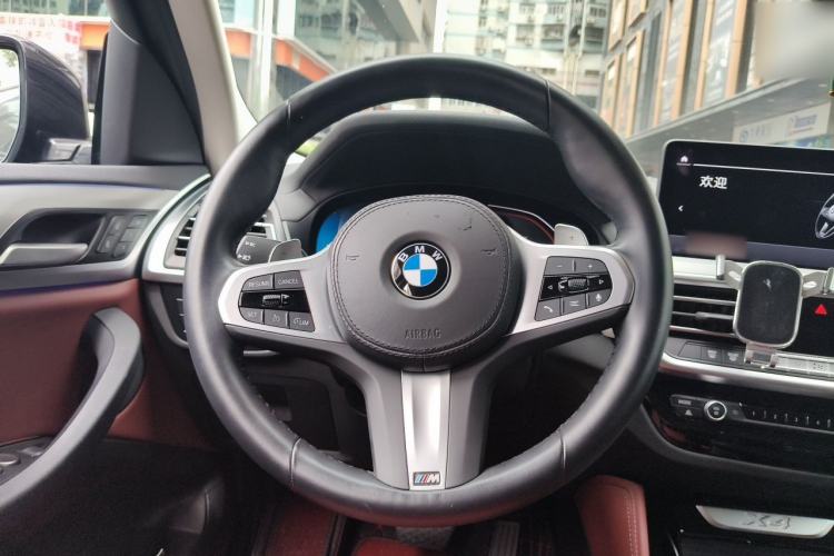 Used BMW X4 2022 xDrive 30i M Sport Package Steering Wheel