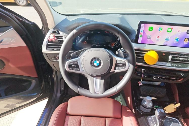 Used BMW X4 2022 xDrive 25i M Sport Package Steering Wheel