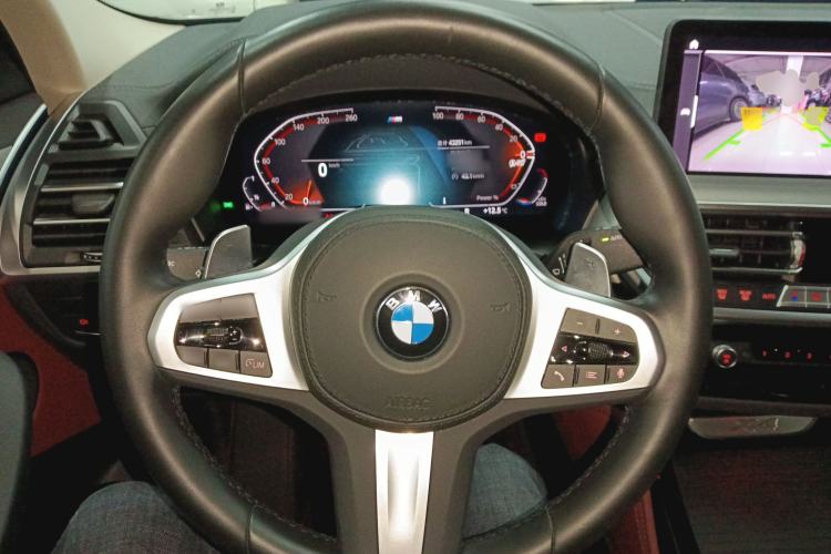 Used BMW X4 2022 xDrive 25i M Sport Package Steering Wheel
