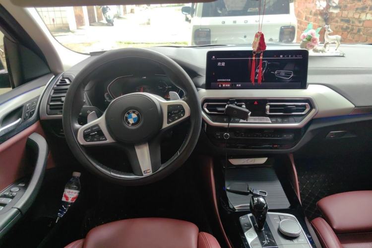 Used BMW X4 2022 xDrive 25i M Sport Package Steering Wheel