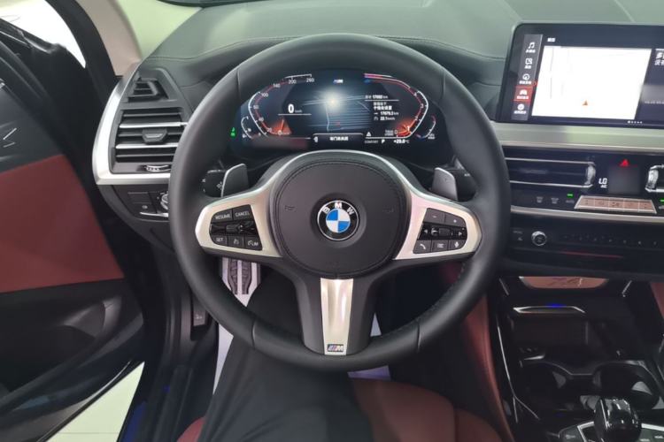 Used BMW X4 2022 xDrive 25i M Sport Package Steering Wheel