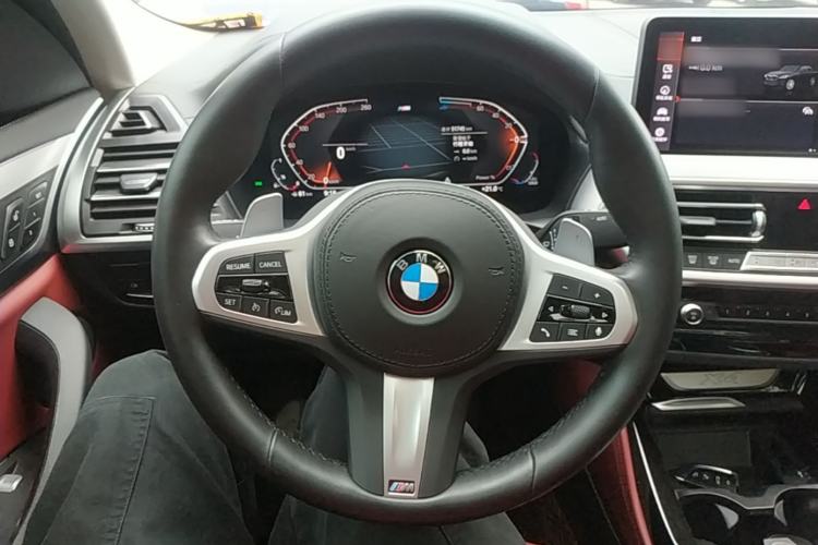Used BMW X4 2022 xDrive 25i M Sport Package Steering Wheel