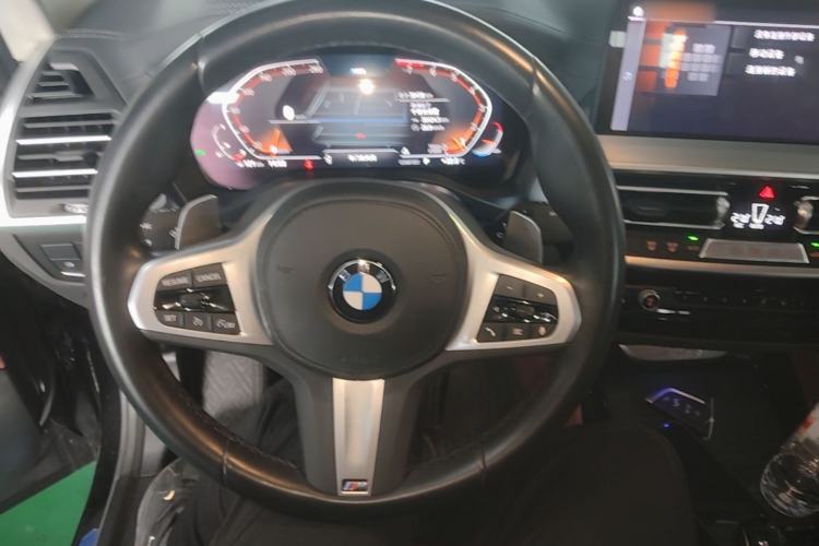Used BMW X4 2022 xDrive 30i M Sport Package Steering Wheel