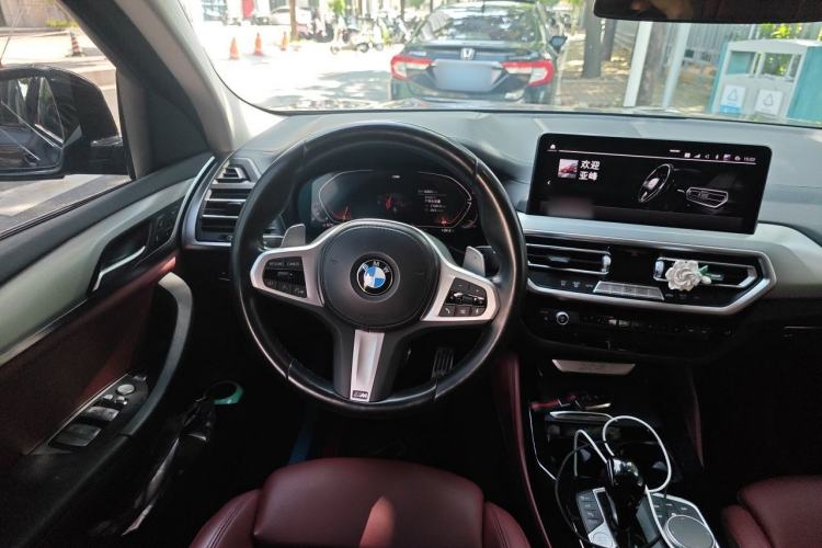 Used BMW X4 2022 xDrive 30i M Sport Package Steering Wheel