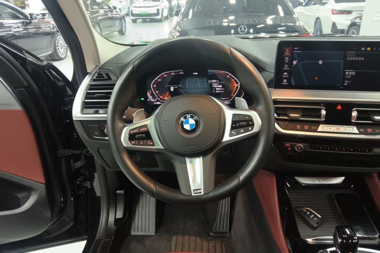 Used BMW X4 2022 xDrive 30i M Sport Package Steering Wheel