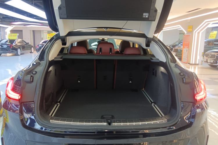 Used BMW X4 2022 xDrive 30i M Sport Package Trunk