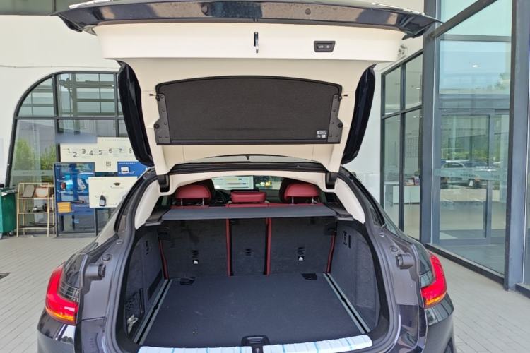 Used BMW X4 2022 xDrive 30i M Sport Package Trunk