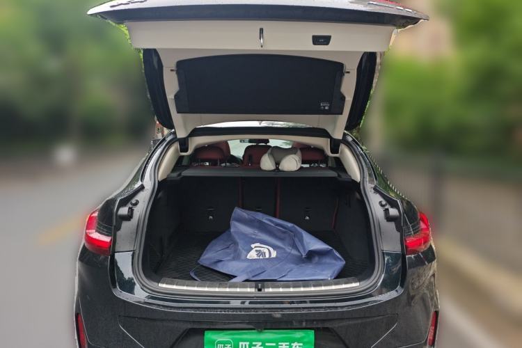 Used BMW X4 2022 xDrive 25i M Sport Package Trunk