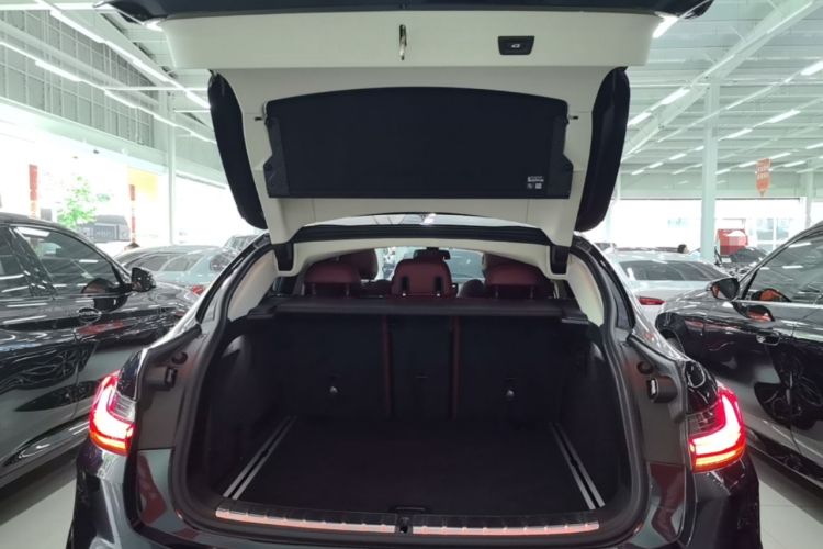 Used BMW X4 2022 xDrive 25i M Sport Package Trunk