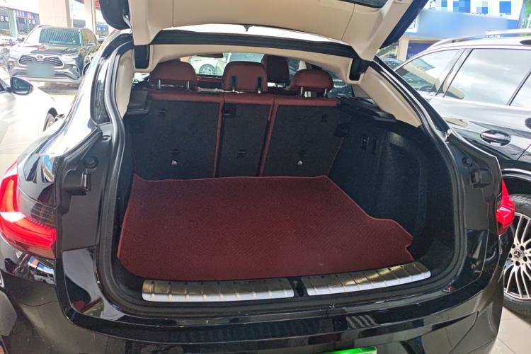 Used BMW X4 2022 xDrive 25i M Sport Package Trunk