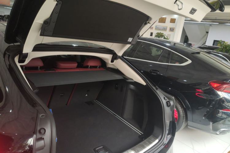 Used BMW X4 2022 xDrive 30i M Sport Package Trunk