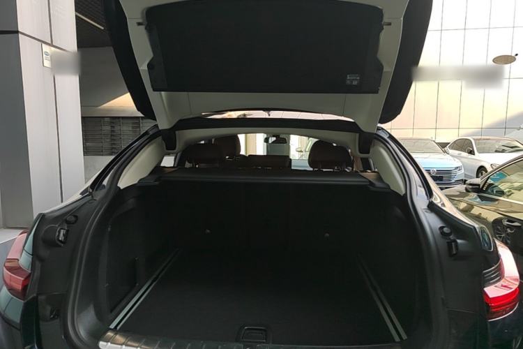 Used BMW X4 2022 xDrive 30i M Sport Package Trunk