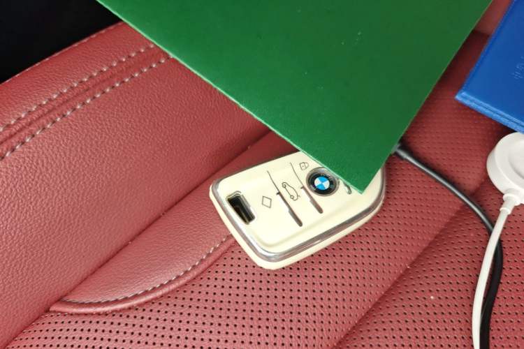 Used BMW X4 2022 xDrive 25i M Sport Package Vehicle Key
