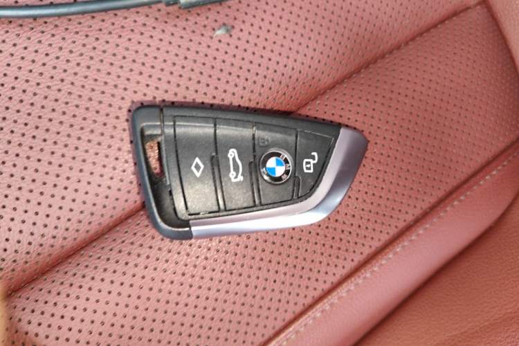 Used BMW X4 2022 xDrive 25i M Sport Package Vehicle Key