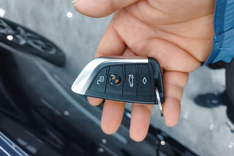 Used BMW X4 2022 xDrive 25i M Sport Package Vehicle Key