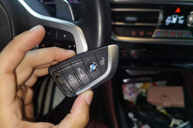 Used BMW X4 2022 xDrive 25i M Sport Package Vehicle Key