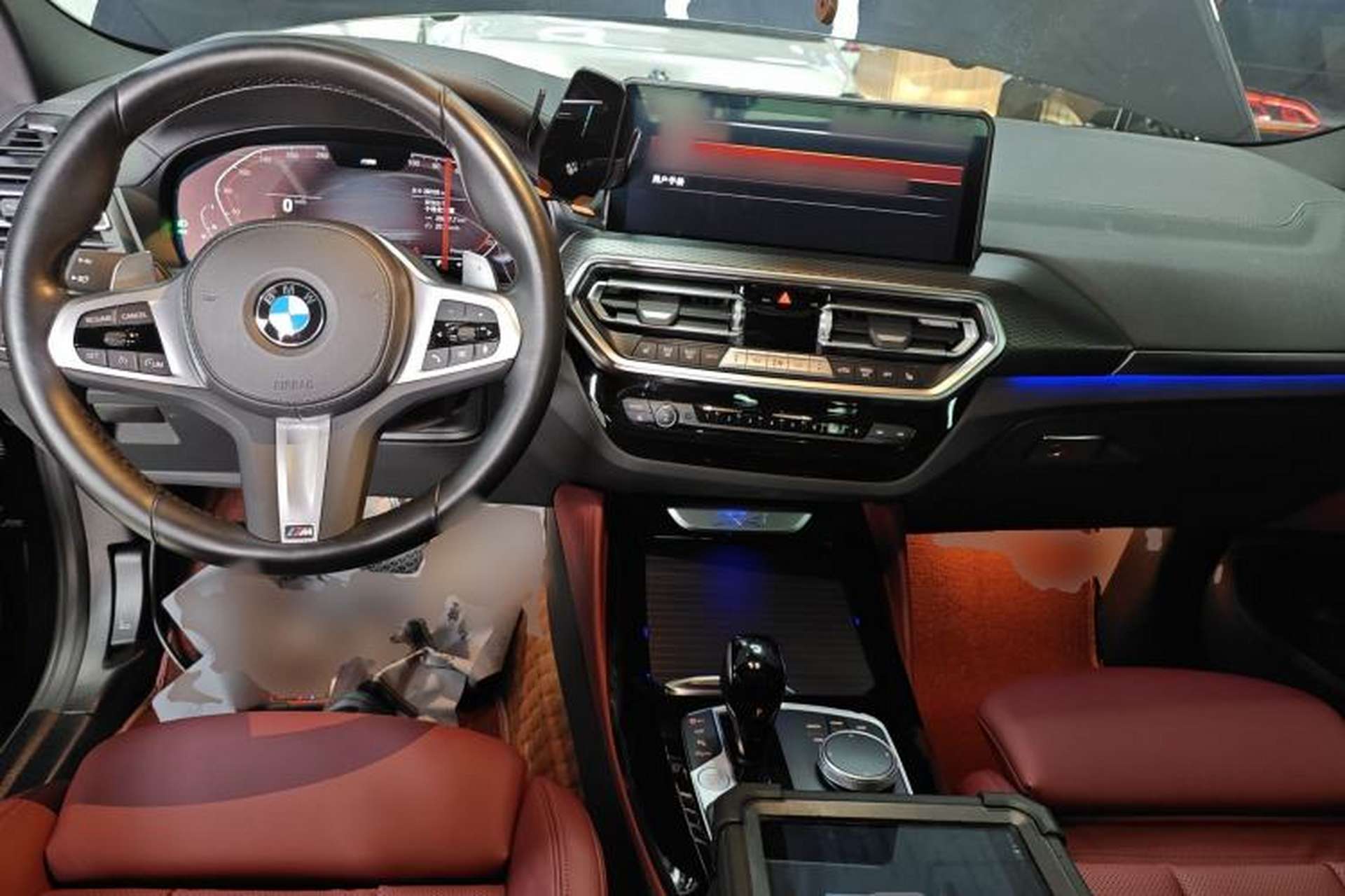 Used BMW X4 2022 Restyled xDrive 30i M Sport Night Edition Package Center Console