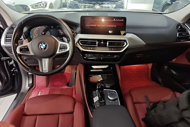 Used BMW X4 2022 xDrive 25i M Sport Package Center Console