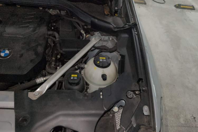 Used BMW X4 2022 xDrive 30i M Sport Package Engine Bay Left