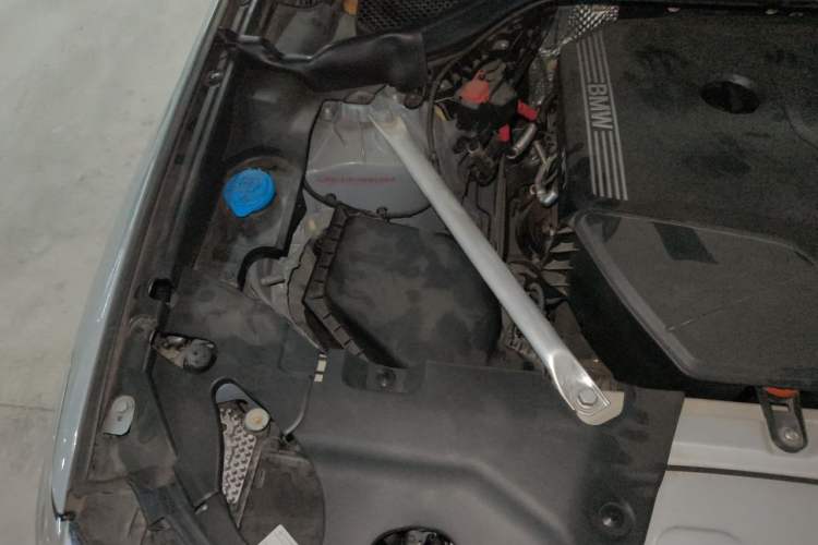 Used BMW X4 2022 xDrive 30i M Sport Package Engine Bay Right