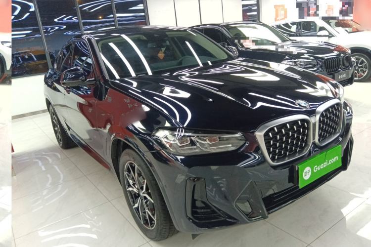 Used BMW X4 2022 xDrive 25i M Sport Package Front Right 45 Deg