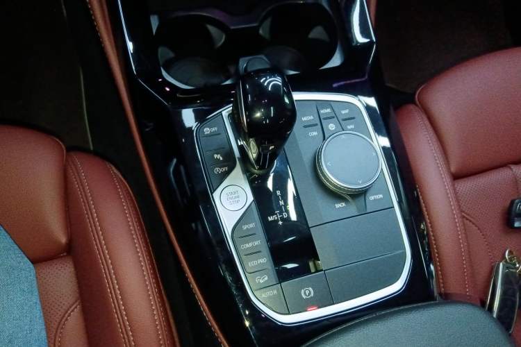 Used BMW X4 2022 xDrive 25i M Sport Package Gear Lever