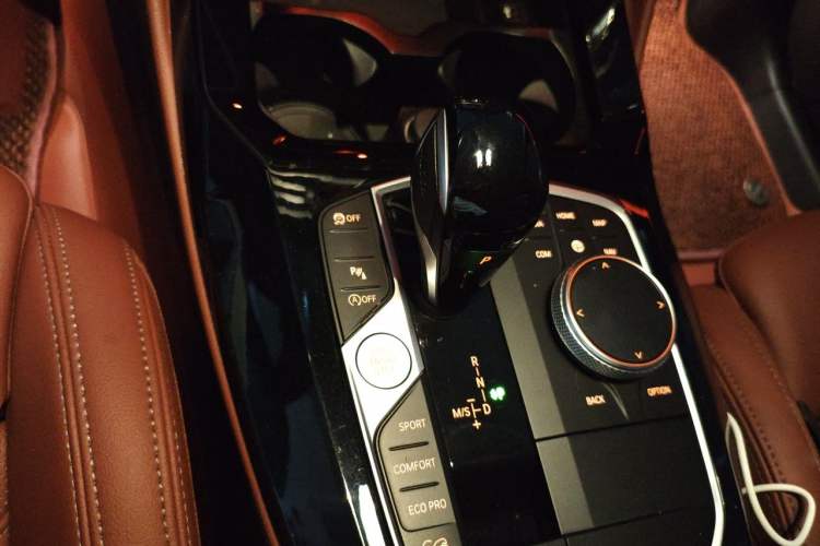 Used BMW X4 2022 xDrive 25i M Sport Package Gear Lever