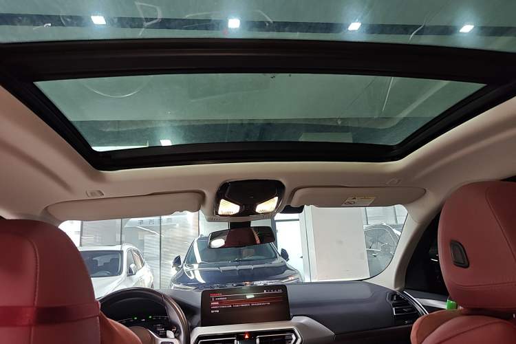 Used BMW X4 2022 xDrive 25i M Sport Package Headliner