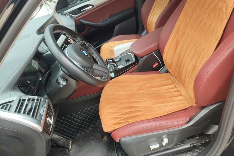 Used BMW X4 2022 xDrive 25i M Sport Package Left Front Seat