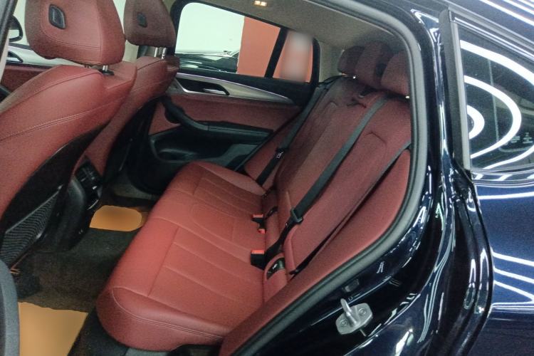 Used BMW X4 2022 xDrive 25i M Sport Package Left Rear Seat