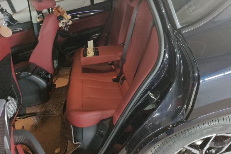 Used BMW X4 2022 xDrive 25i M Sport Package Left Rear Seat