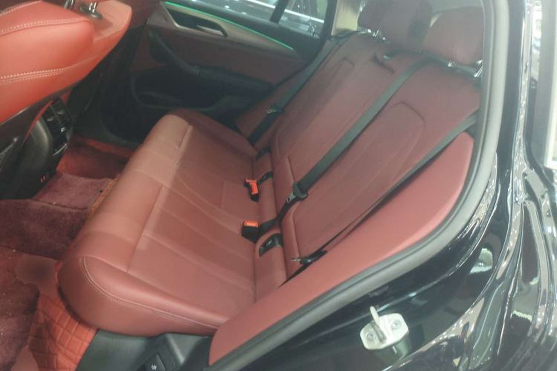 Used BMW X4 2022 xDrive 25i M Sport Package Left Rear Seat
