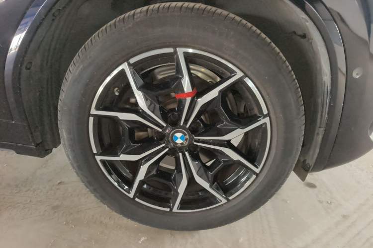 Used BMW X4 2022 xDrive 25i M Sport Package Right Front Wheel Hub