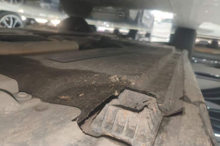 Used BMW X4 2022 xDrive 25i M Sport Package Right Side Sill