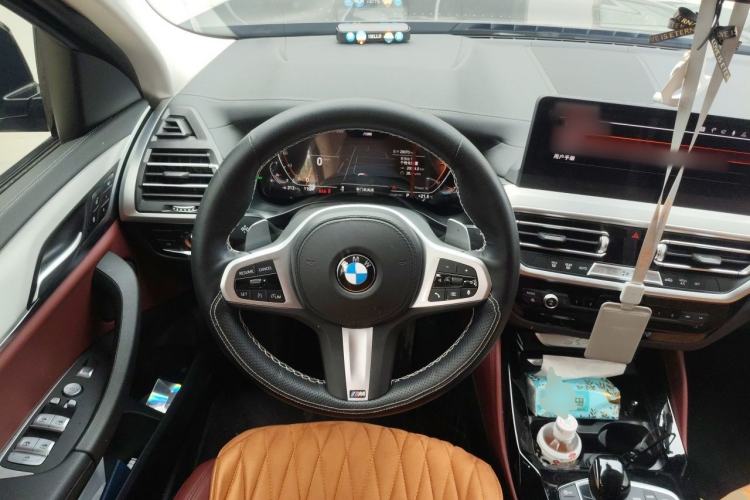 Used BMW X4 2022 xDrive 25i M Sport Package Steering Wheel