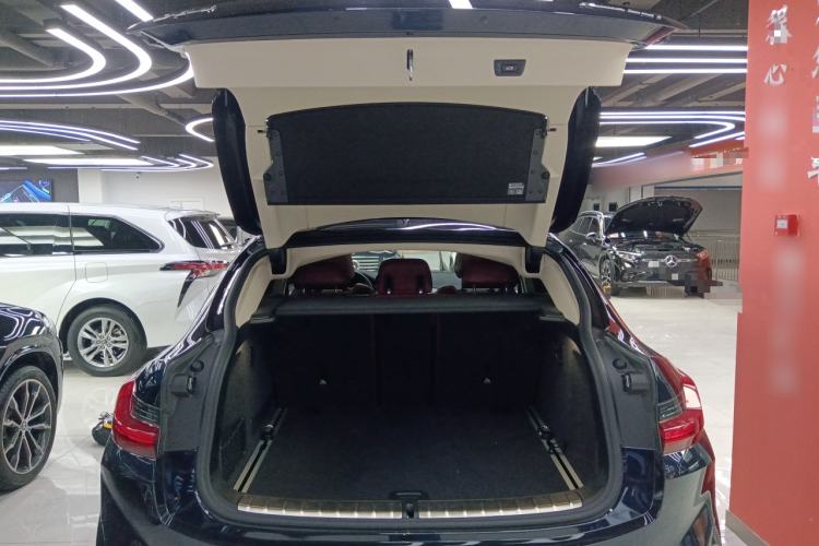 Used BMW X4 2022 xDrive 25i M Sport Package Trunk