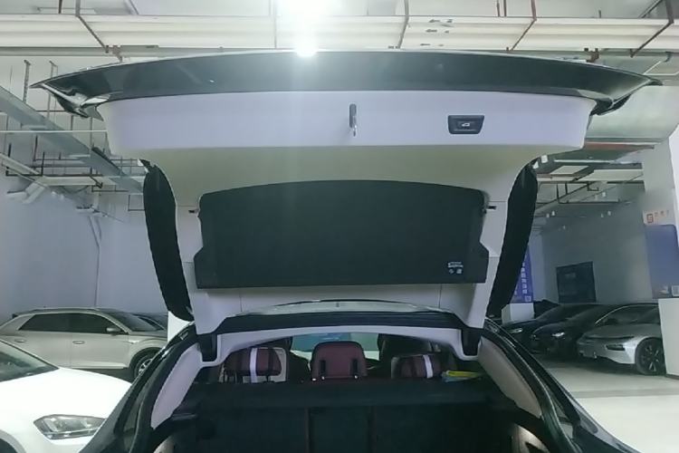 Used BMW X4 2022 xDrive 25i M Sport Package Trunk