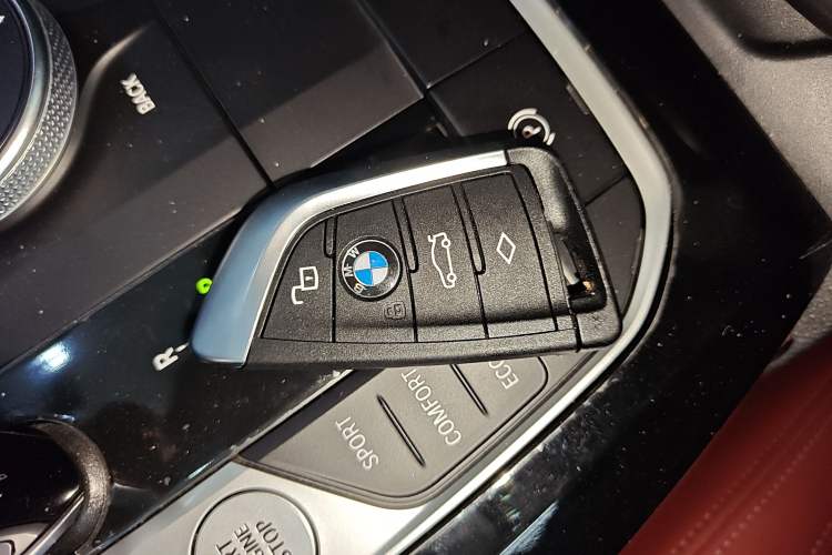 Used BMW X4 2022 xDrive 25i M Sport Package Vehicle Key
