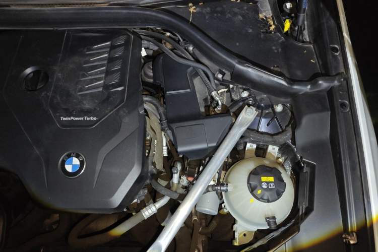 Used BMW X4 2022 xDrive 25i M Sport Package Engine Bay Left