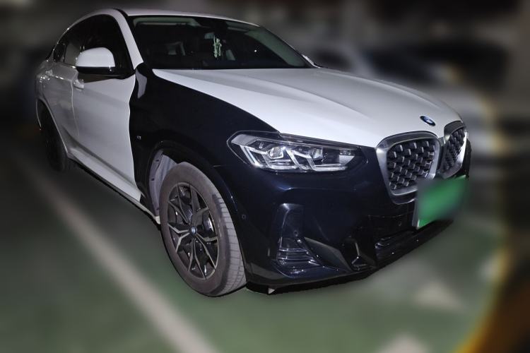 Used BMW X4 2022 xDrive 25i M Sport Package Front Right 45 Deg