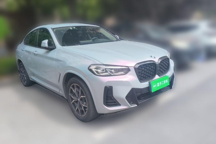 Used BMW X4 2022 xDrive 25i M Sport Package Front Right 45 Deg