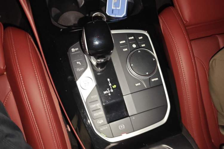 Used BMW X4 2022 xDrive 25i M Sport Package Gear Lever