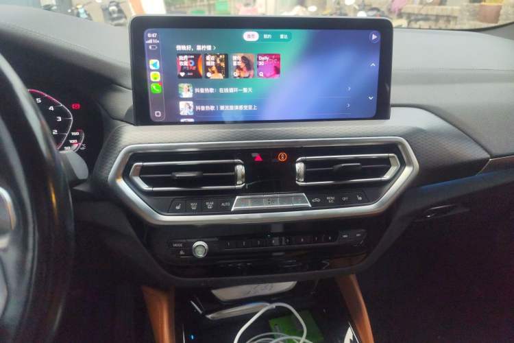 Used BMW X4 2022 xDrive 30i M Sport Night Edition package Audio And AC Panel