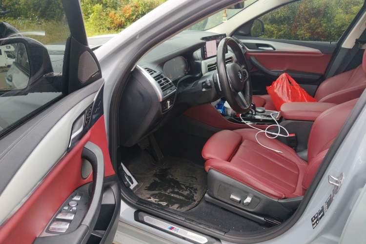 Used BMW X4  Driver Seat