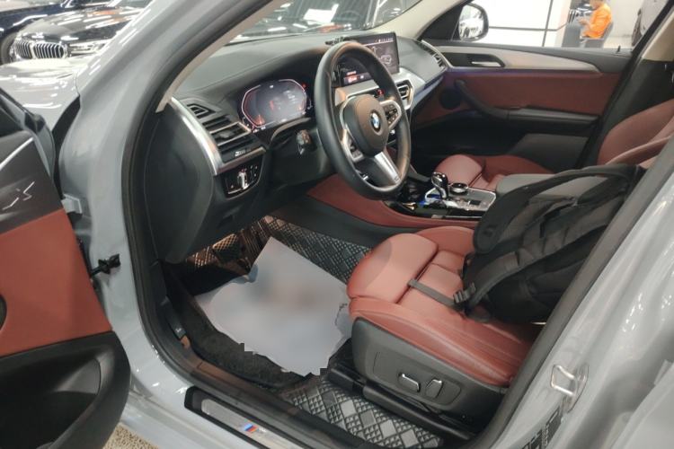 Used BMW X4 2022 xDrive 30i M Sport Package Driver Seat