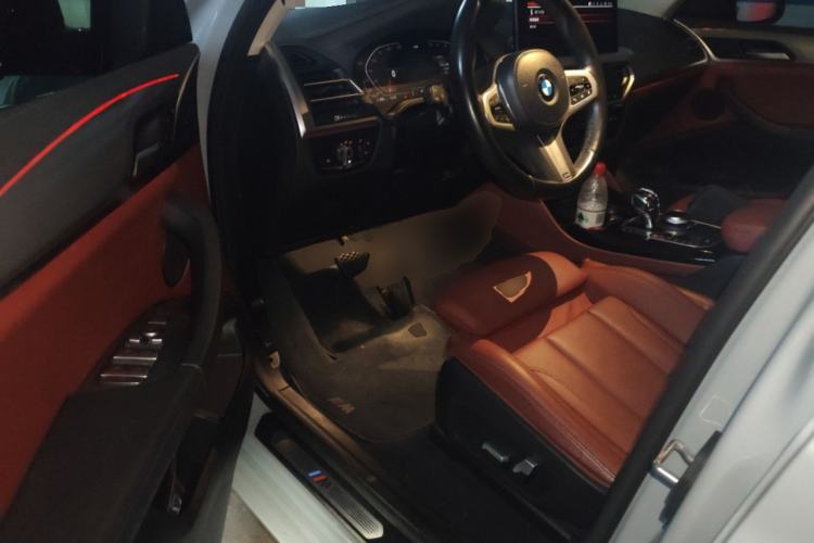 Used BMW X4 2022 xDrive 30i M Sport Package Driver Seat