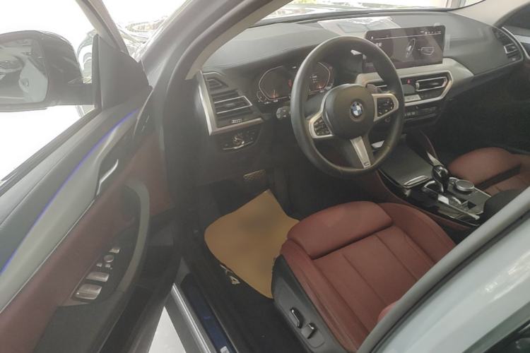 Used BMW X4 2022 xDrive 30i M Sport Package Driver Seat